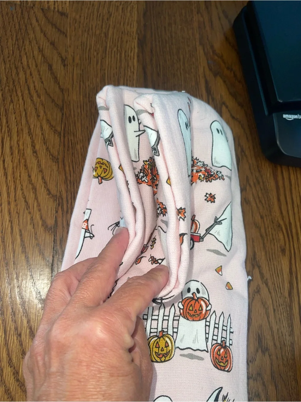 Isaac Mizrahi Halloween Pink Ghost Towels Set of 3